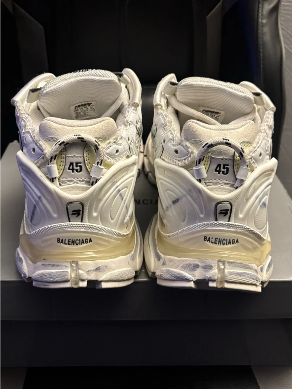 Balenciaga Runners ‘White’ - Picture 6 of 11